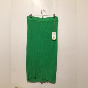 Woman solid high waist lightweight stretch skirt size L